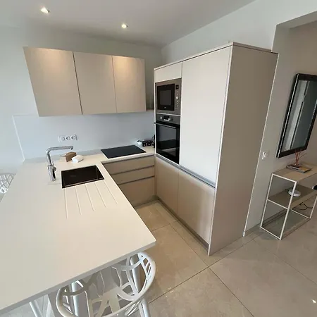 A085-splendide Refait Neuf Avec Vue * Vallauris